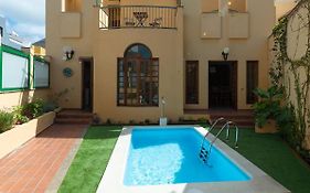 The Yellow House - Solarium - Climatized Pool